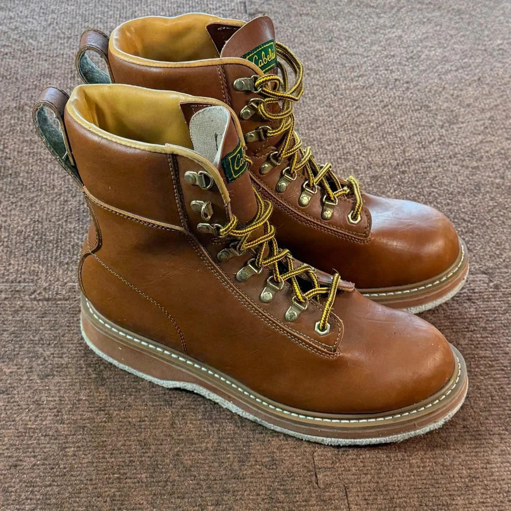 Cabelas Fishing Boots Mens 11 Brown Felt Sole Wading Boots 82106010 gently used